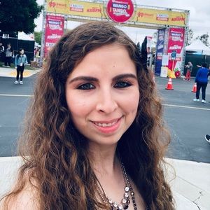 Meet your Posher, Diana